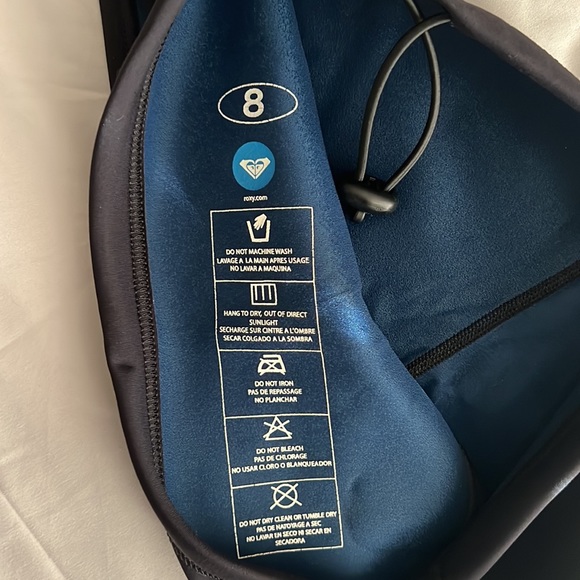 Roxy Neoprene Surf Shorts Bottoms Size 8 EUC - Picture 4 of 6